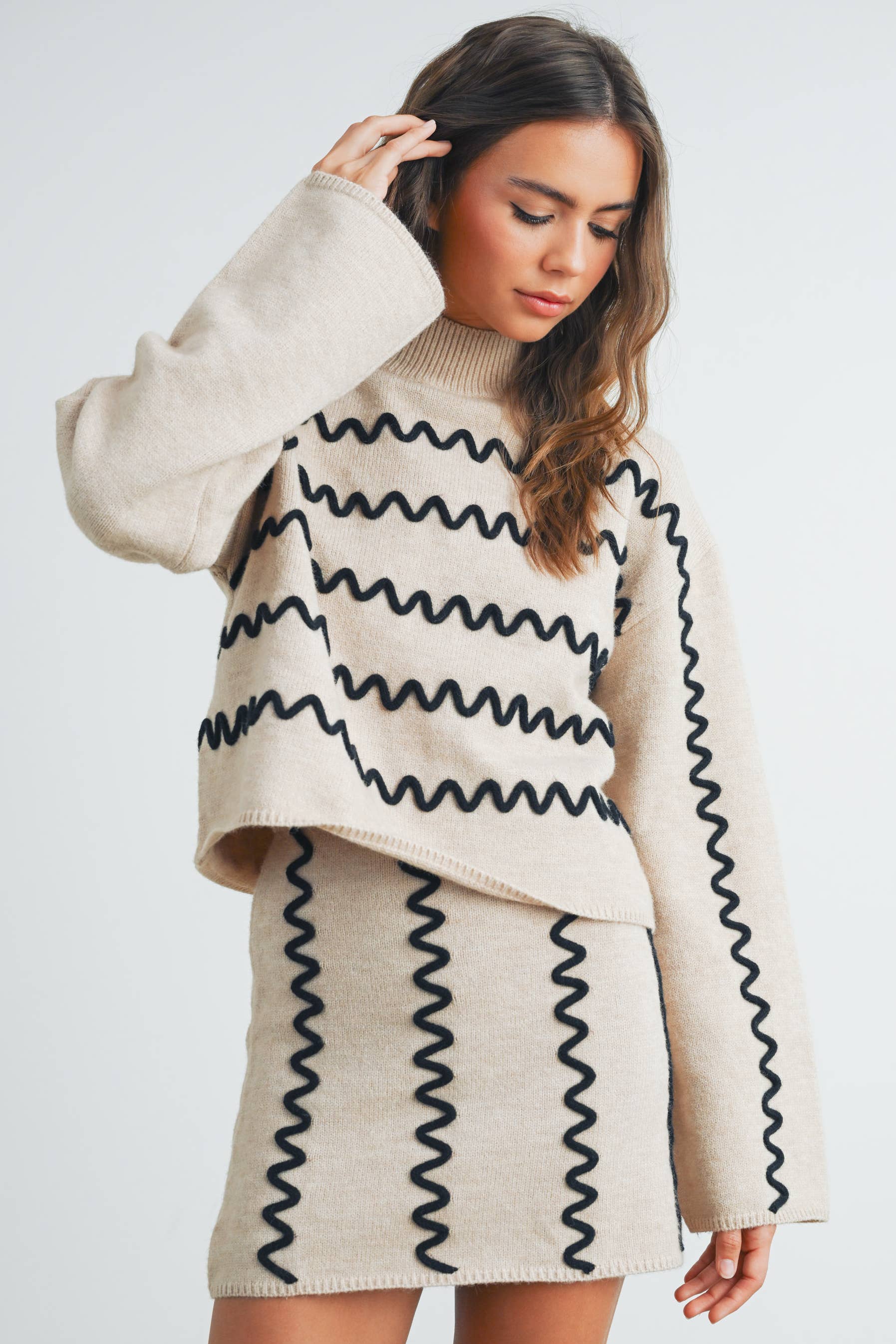 Wavy Stripe Mini Sweater Skirt
