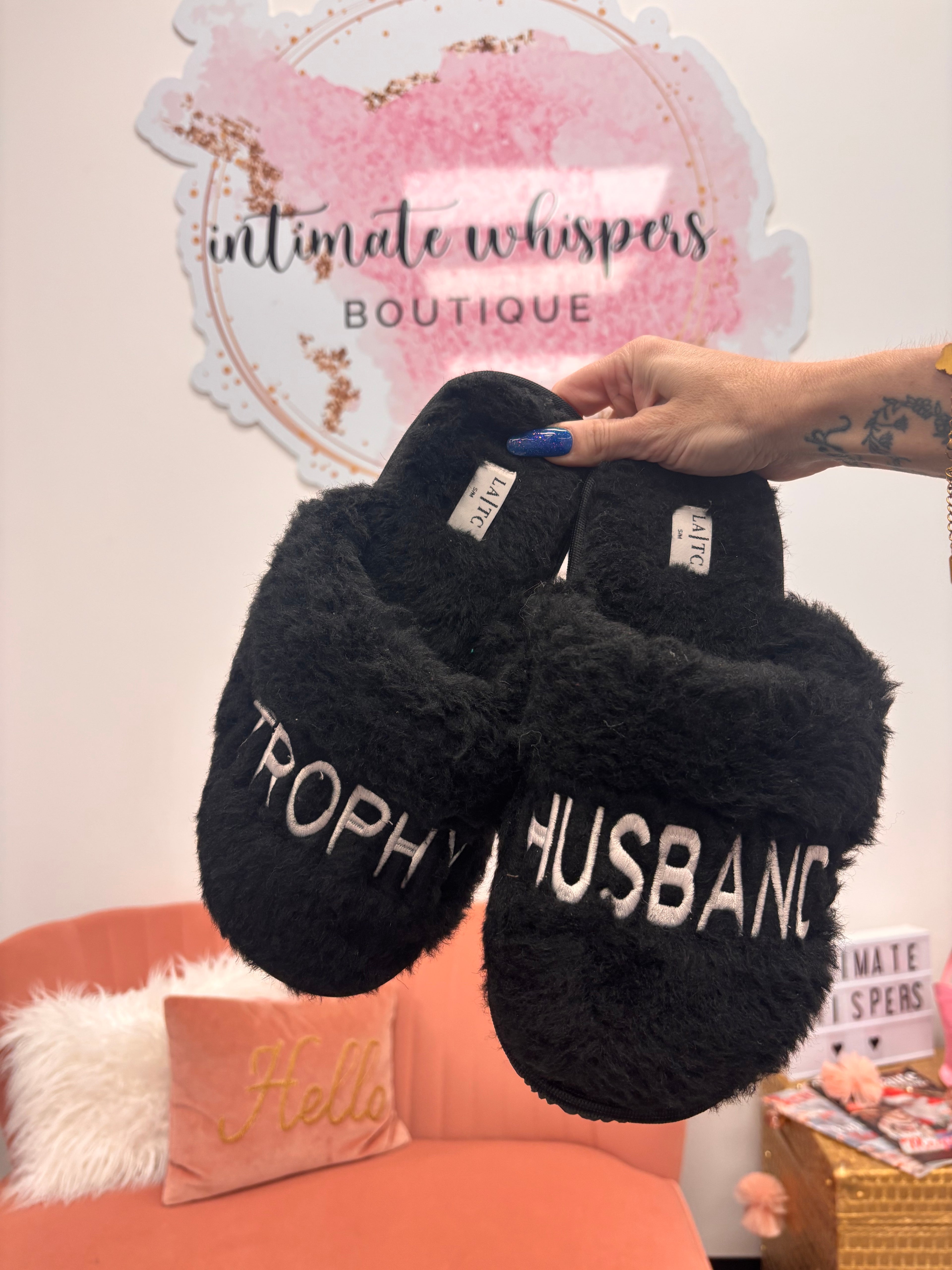 BEL AIR SLIPPERS - Trophy Husband (Black)