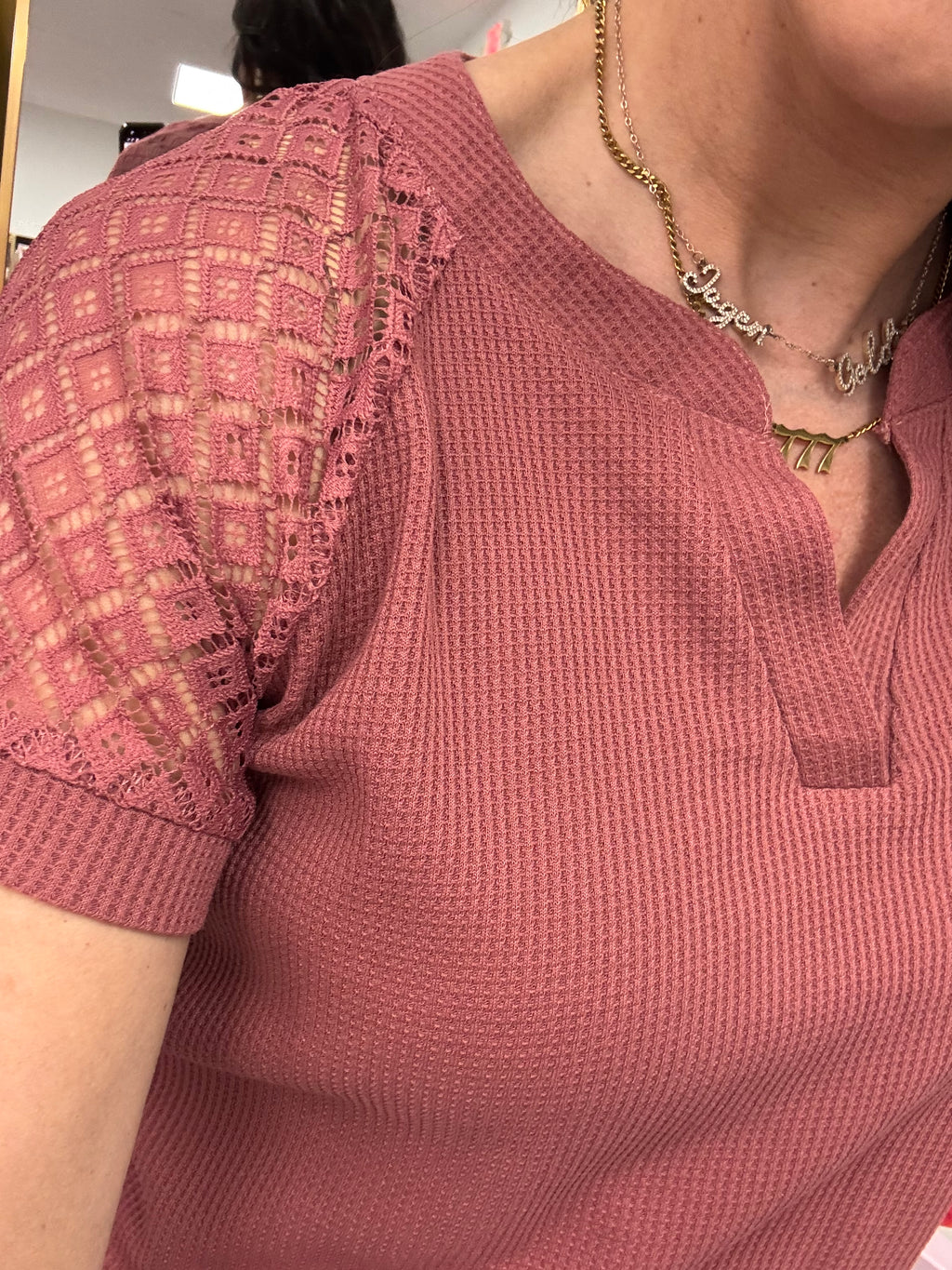 Women's mauve waffle shirt detail