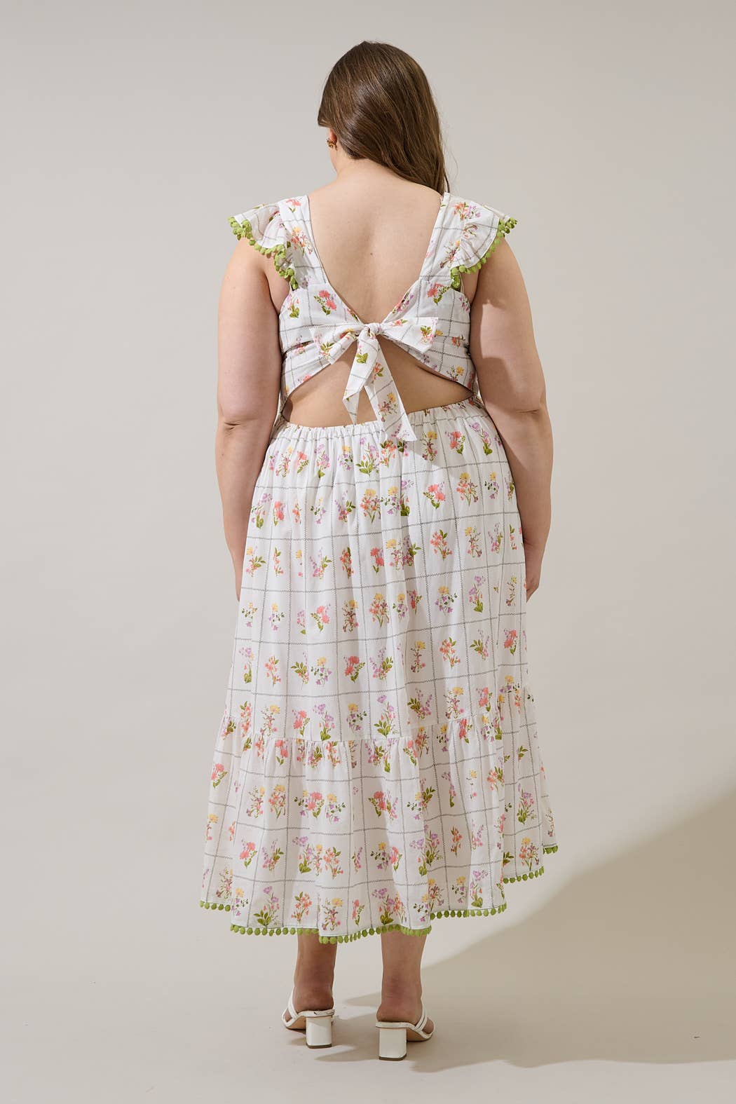 Women's foral maxi dress with back tie and pockets back detail