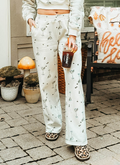 Women's martini sweatset cream pants with pockets on model
