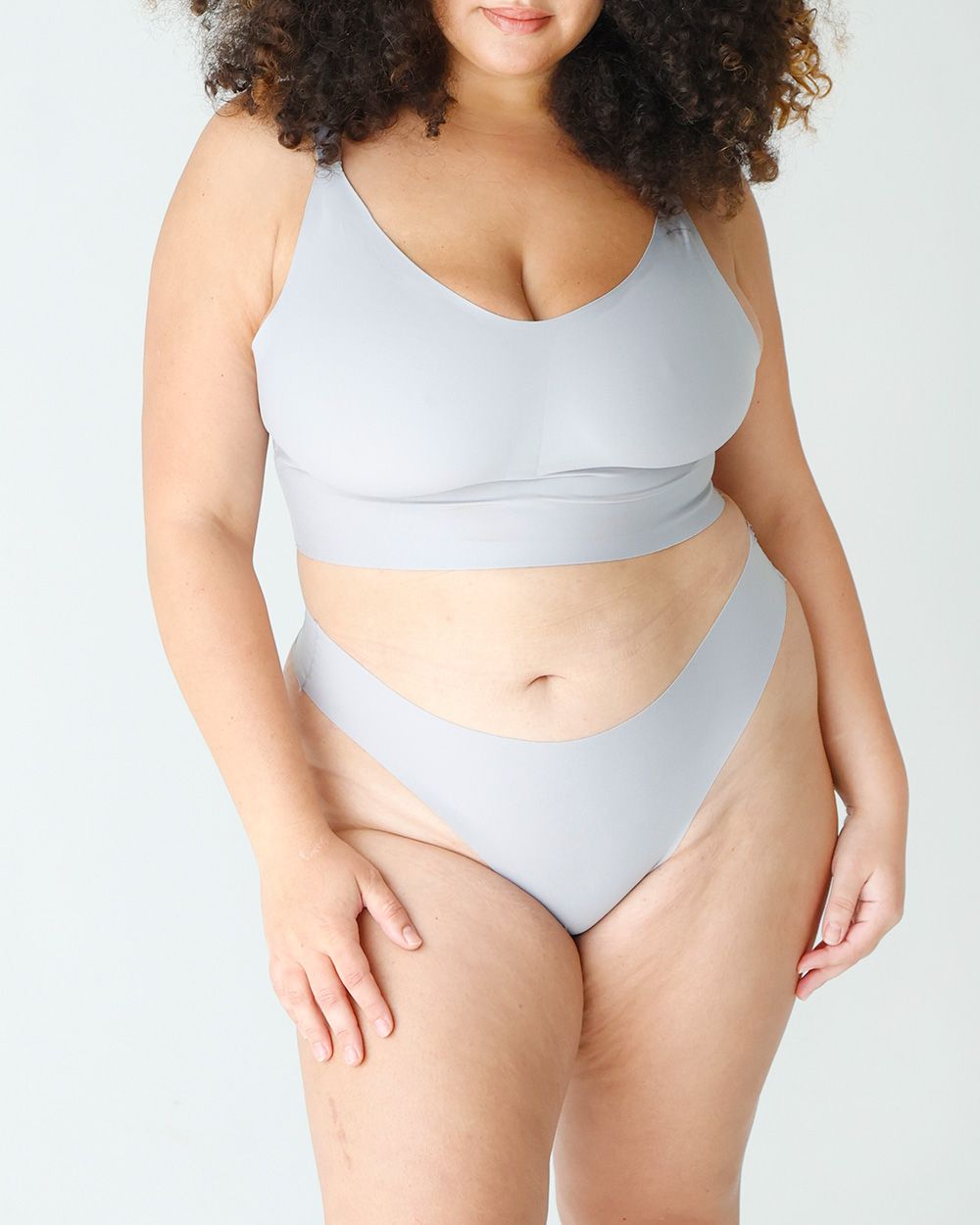 Signature Seamless Thong - Moon - Intimate Whispers