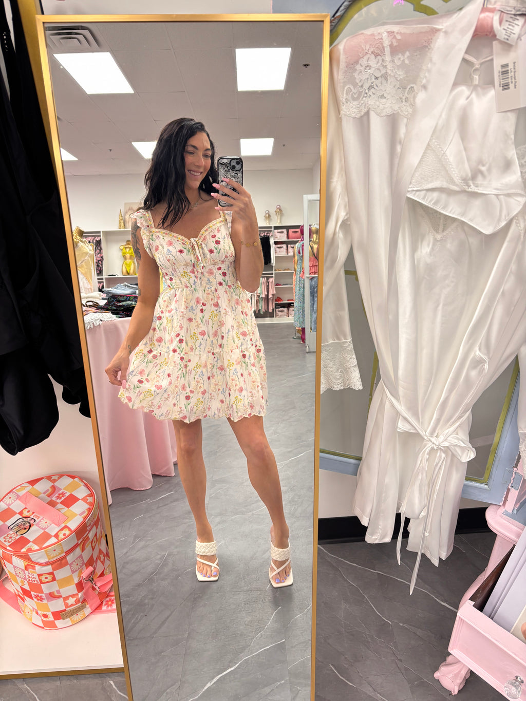 Women's white floral sweetheart neck ruffle mini dress