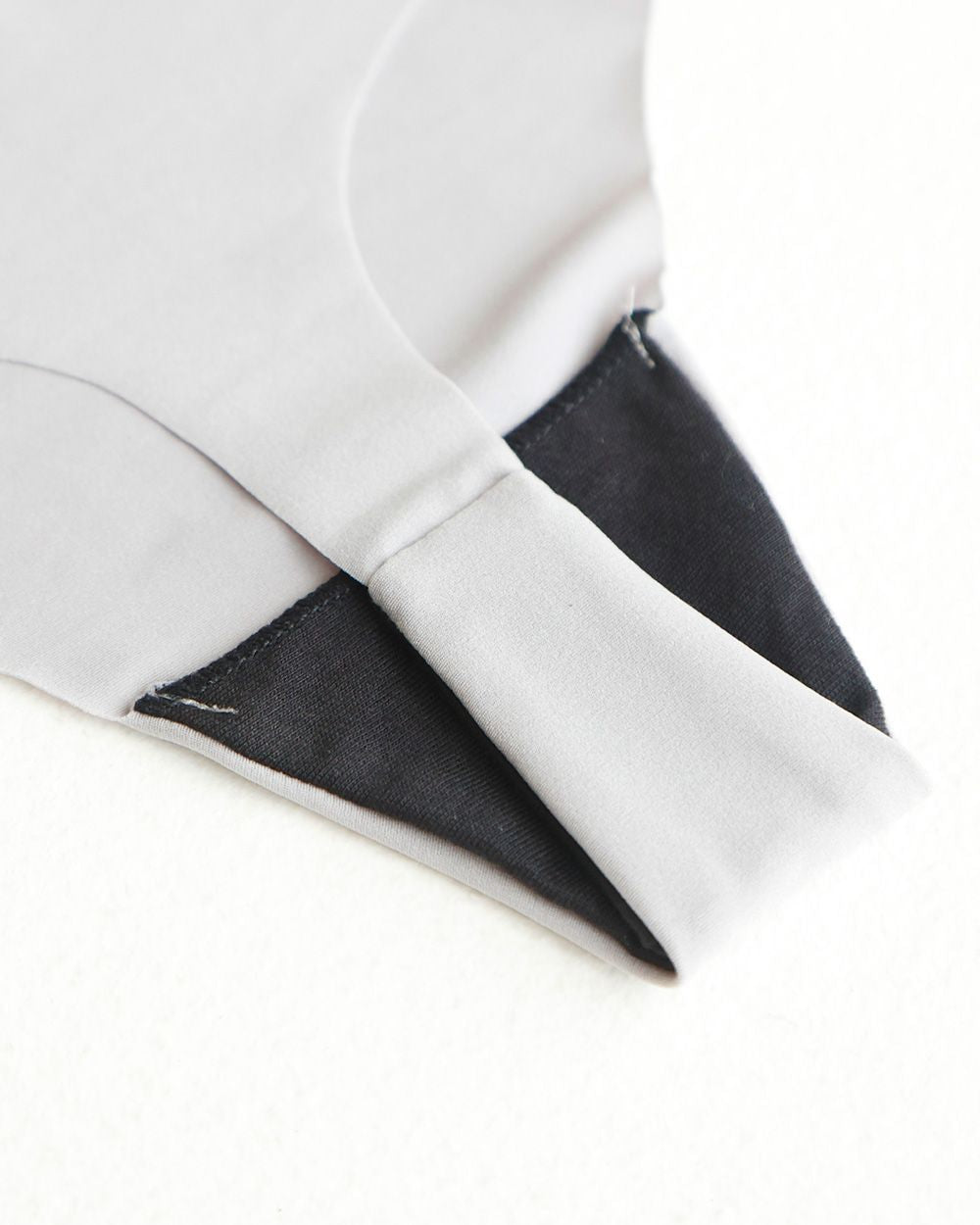 Signature Seamless Thong - Moon